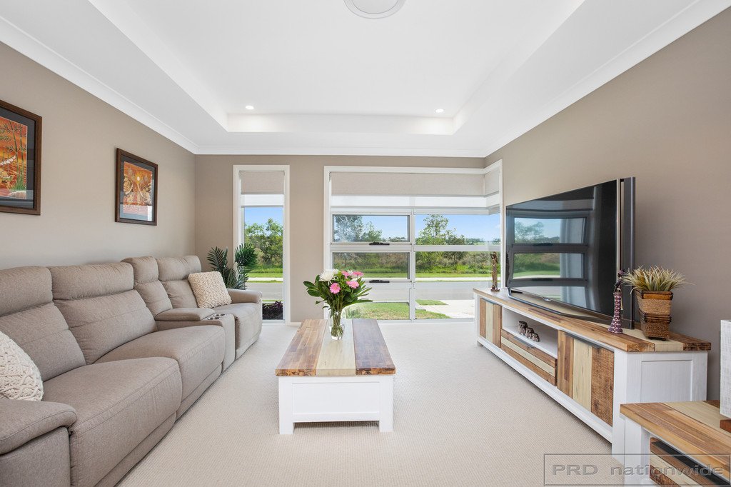 92 Emperor Parade CHISHOLM 4