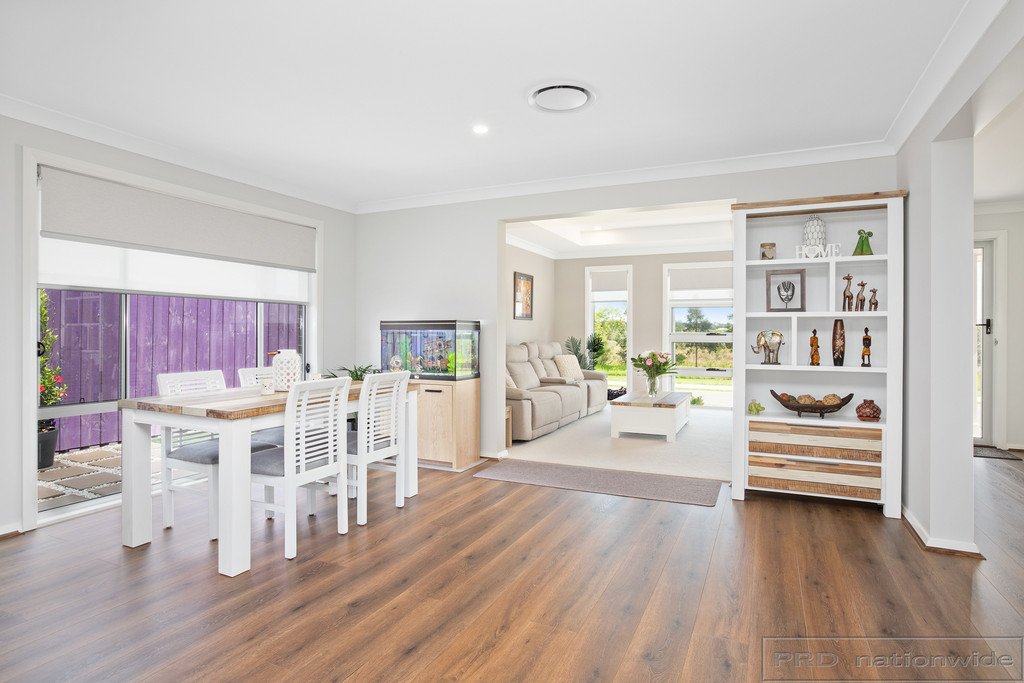 92 Emperor Parade CHISHOLM 5