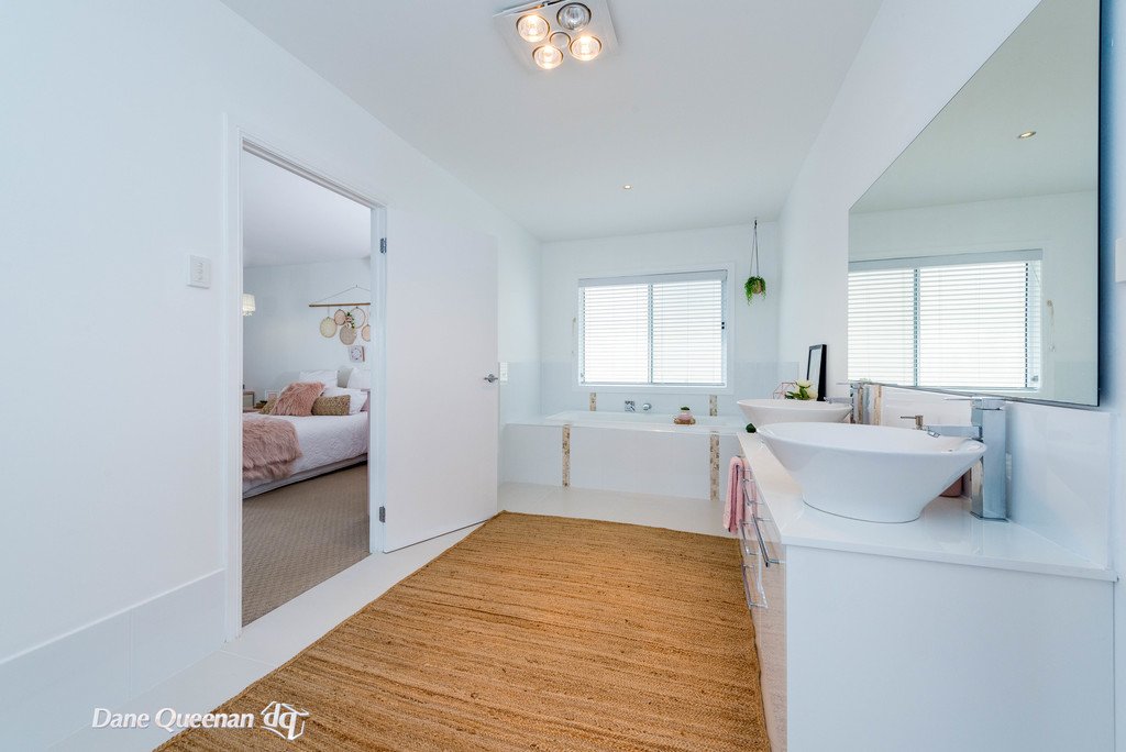 92 Foreshore Drive SALAMANDER BAY 24