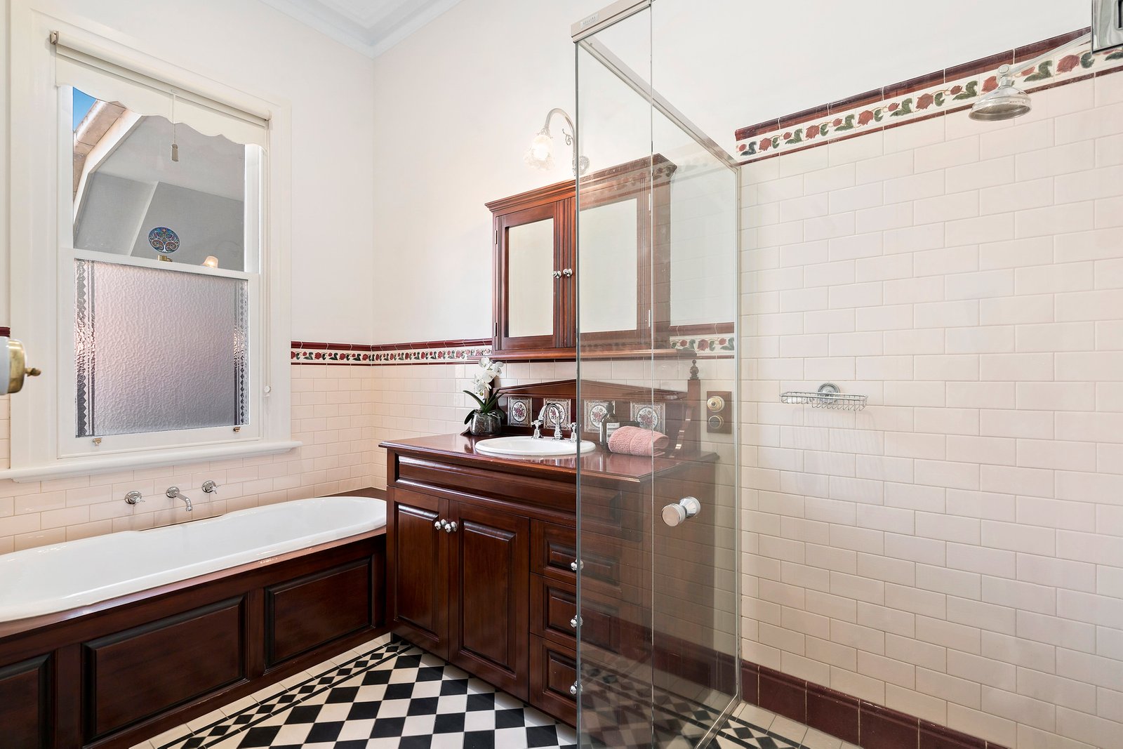 Real Estate and Property in 92 Gardenvale Road, Gardenvale, VIC