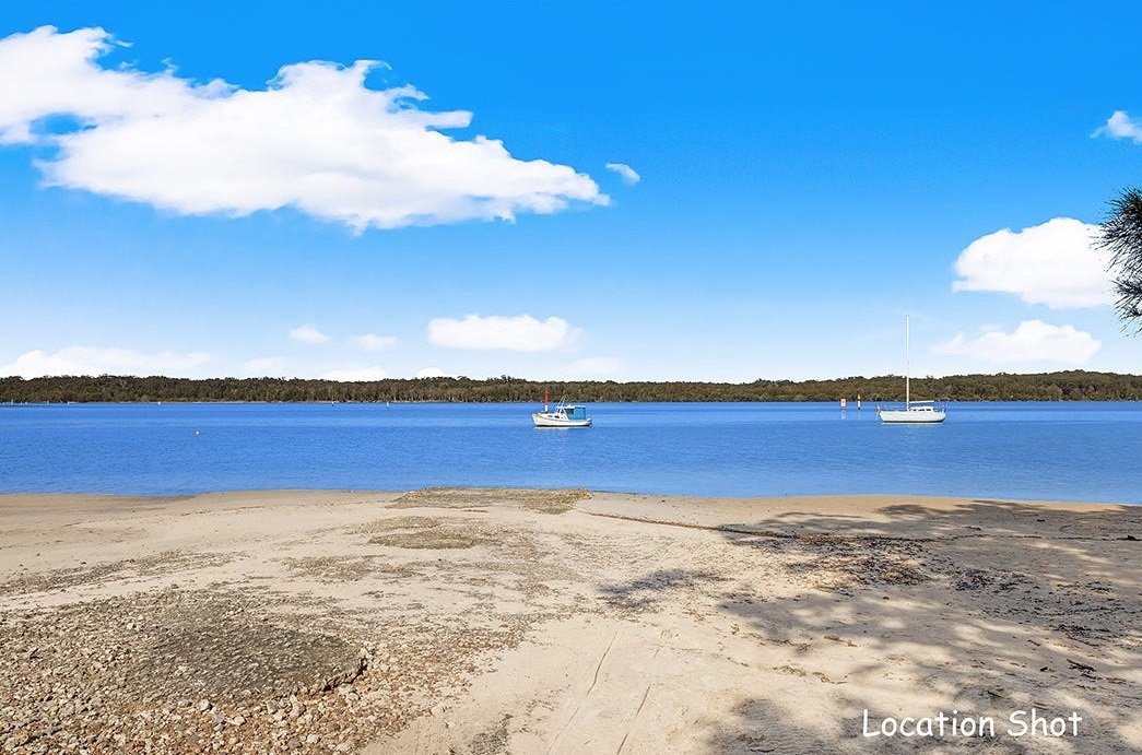 92 Gould Drive LEMON TREE PASSAGE 24