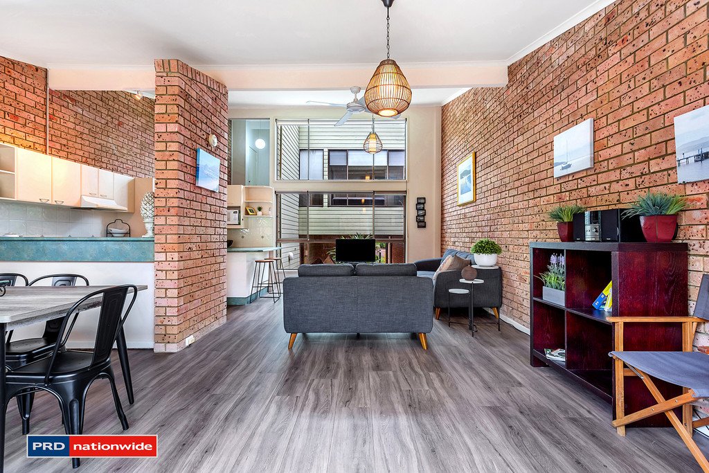 9/2 Gowrie Avenue NELSON BAY 6