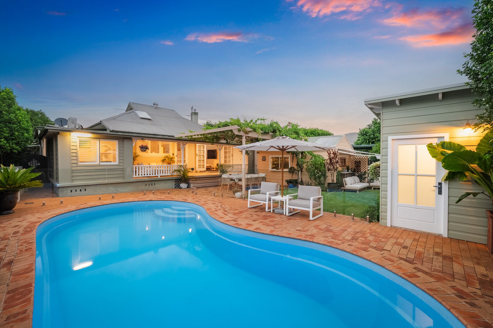 92 High Street MORPETH 25