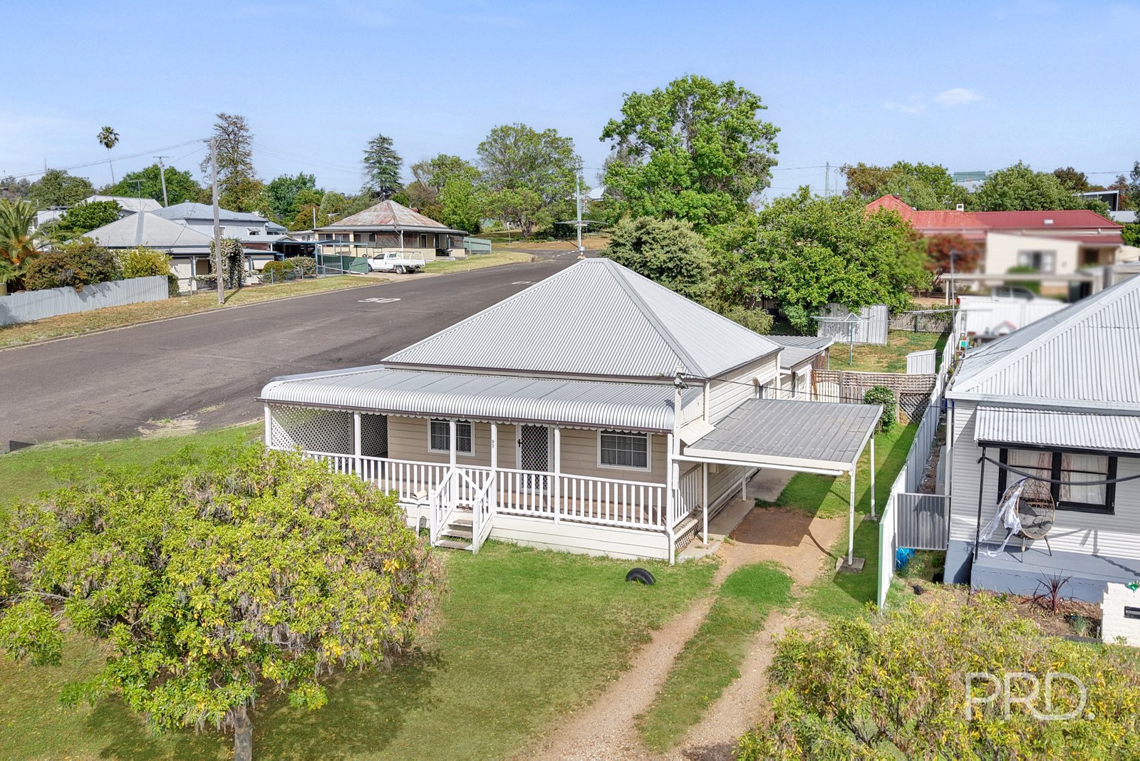 92 Hill Street QUIRINDI 3