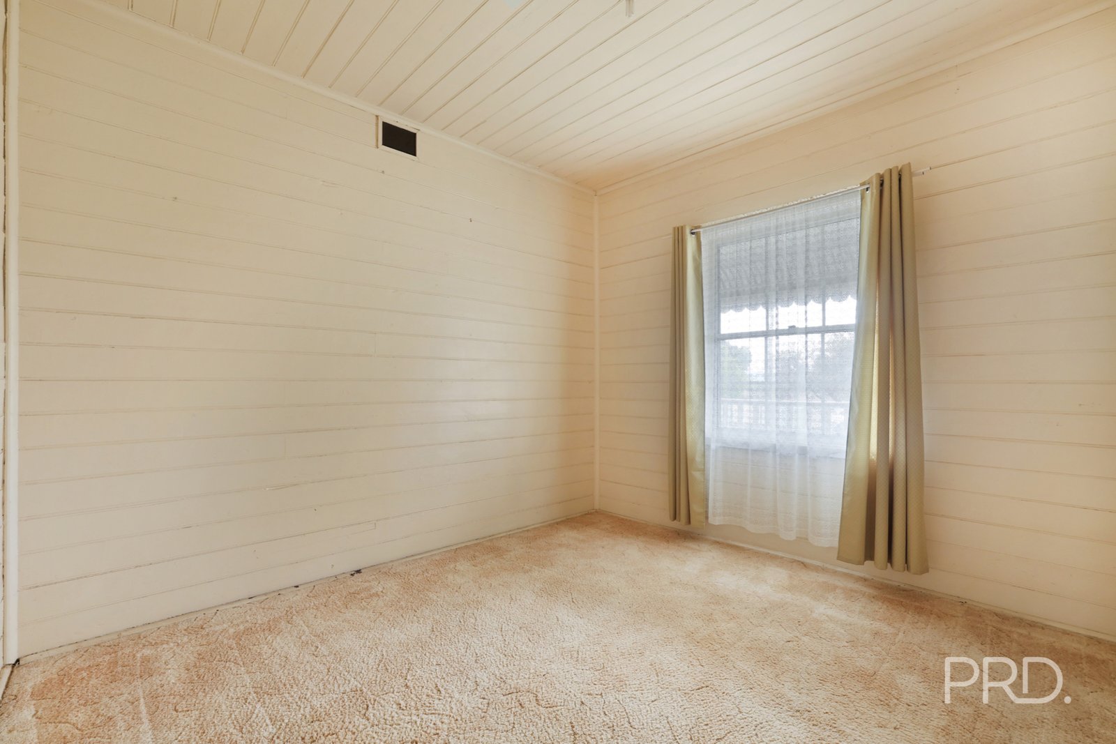 92 Hill Street QUIRINDI 8