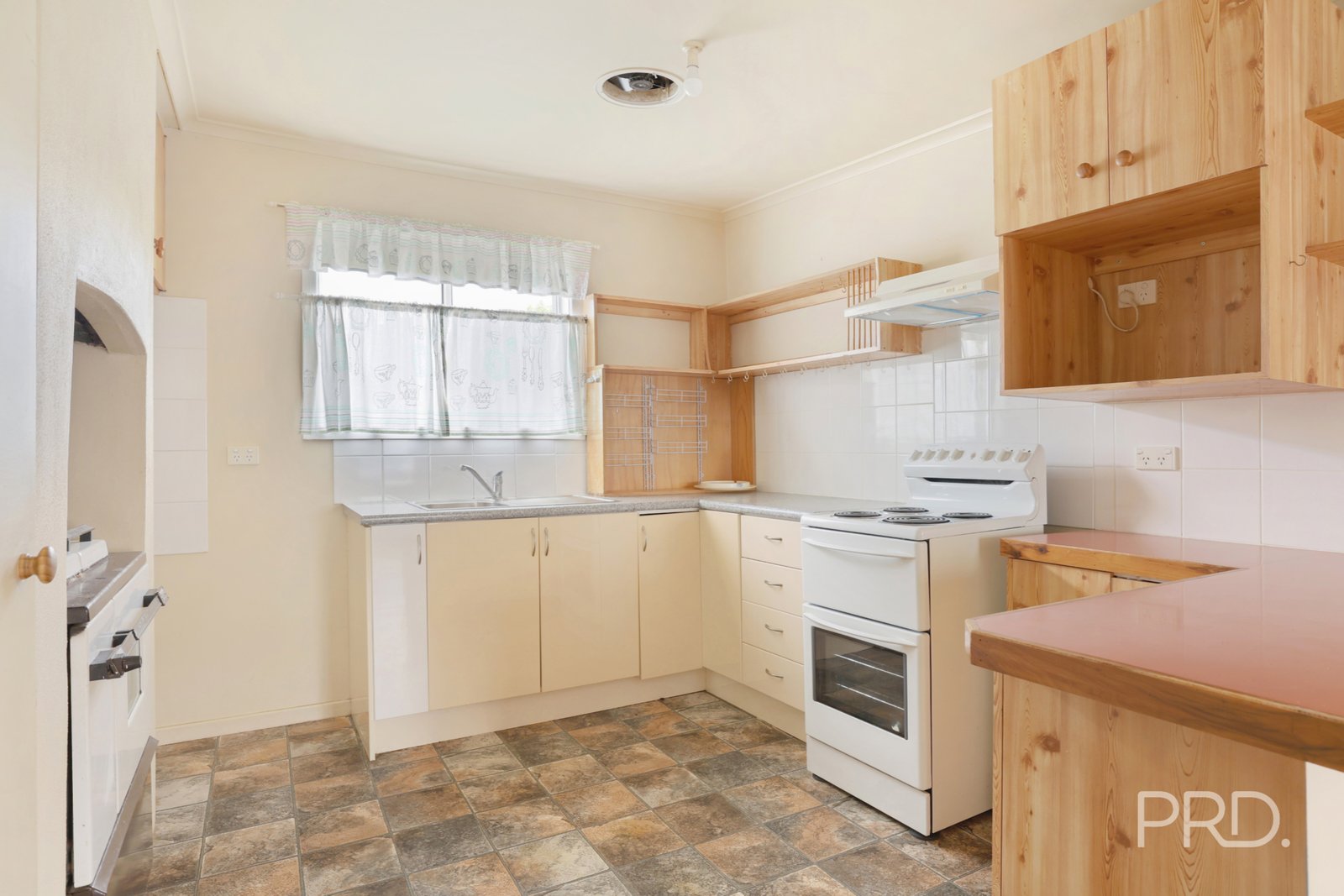 92 Hill Street QUIRINDI 11