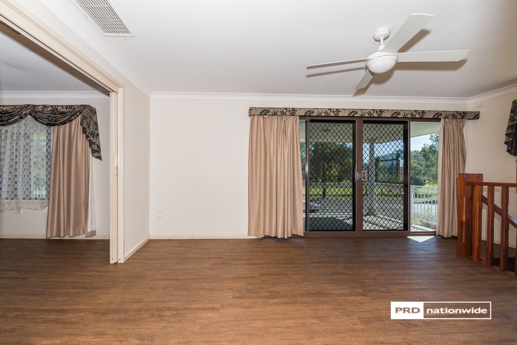 92 Kent Street TAMWORTH 8