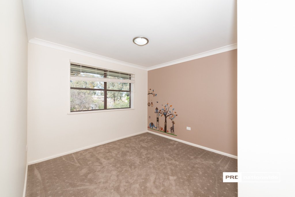 92 Kent Street TAMWORTH 10