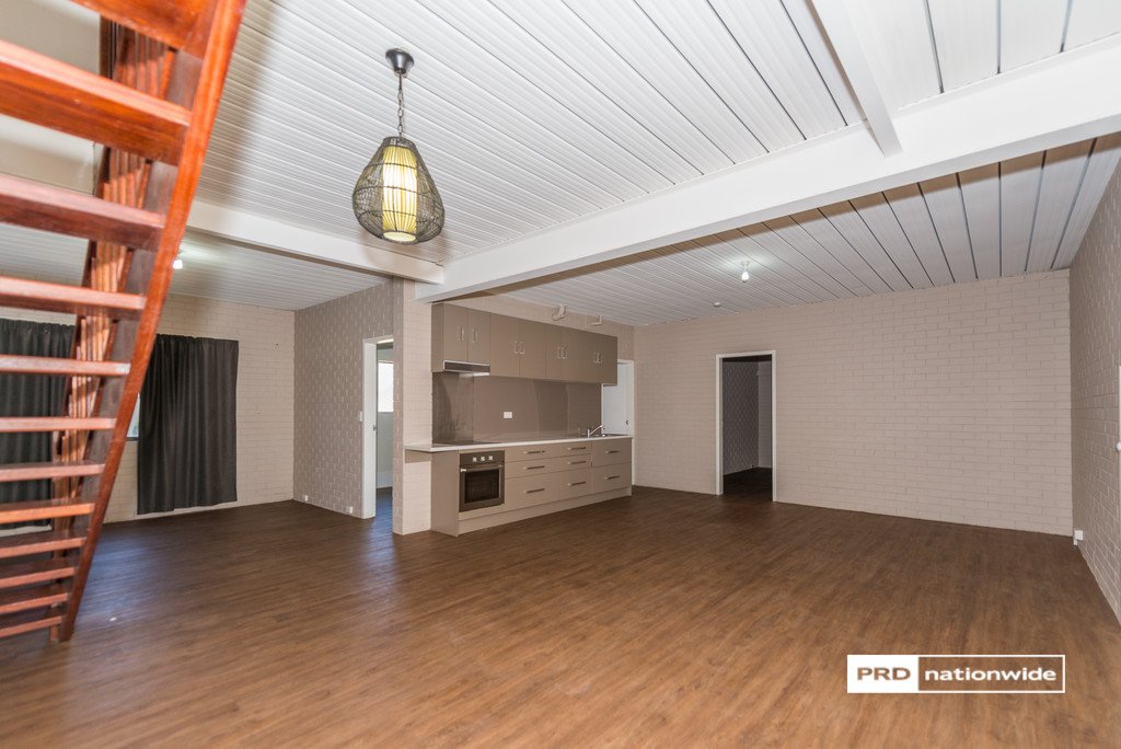 92 Kent Street TAMWORTH 20