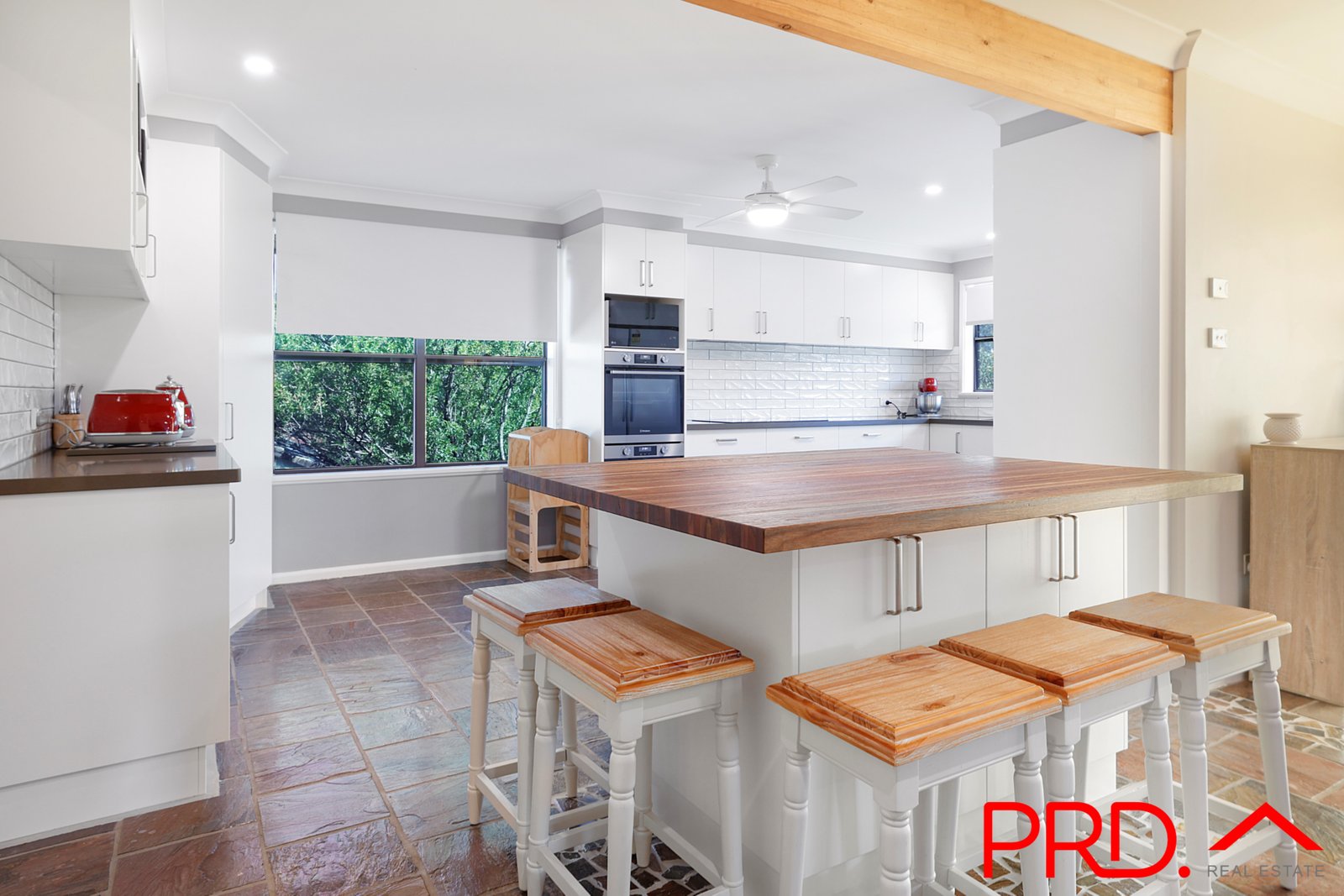 92 Kent Street TAMWORTH 4