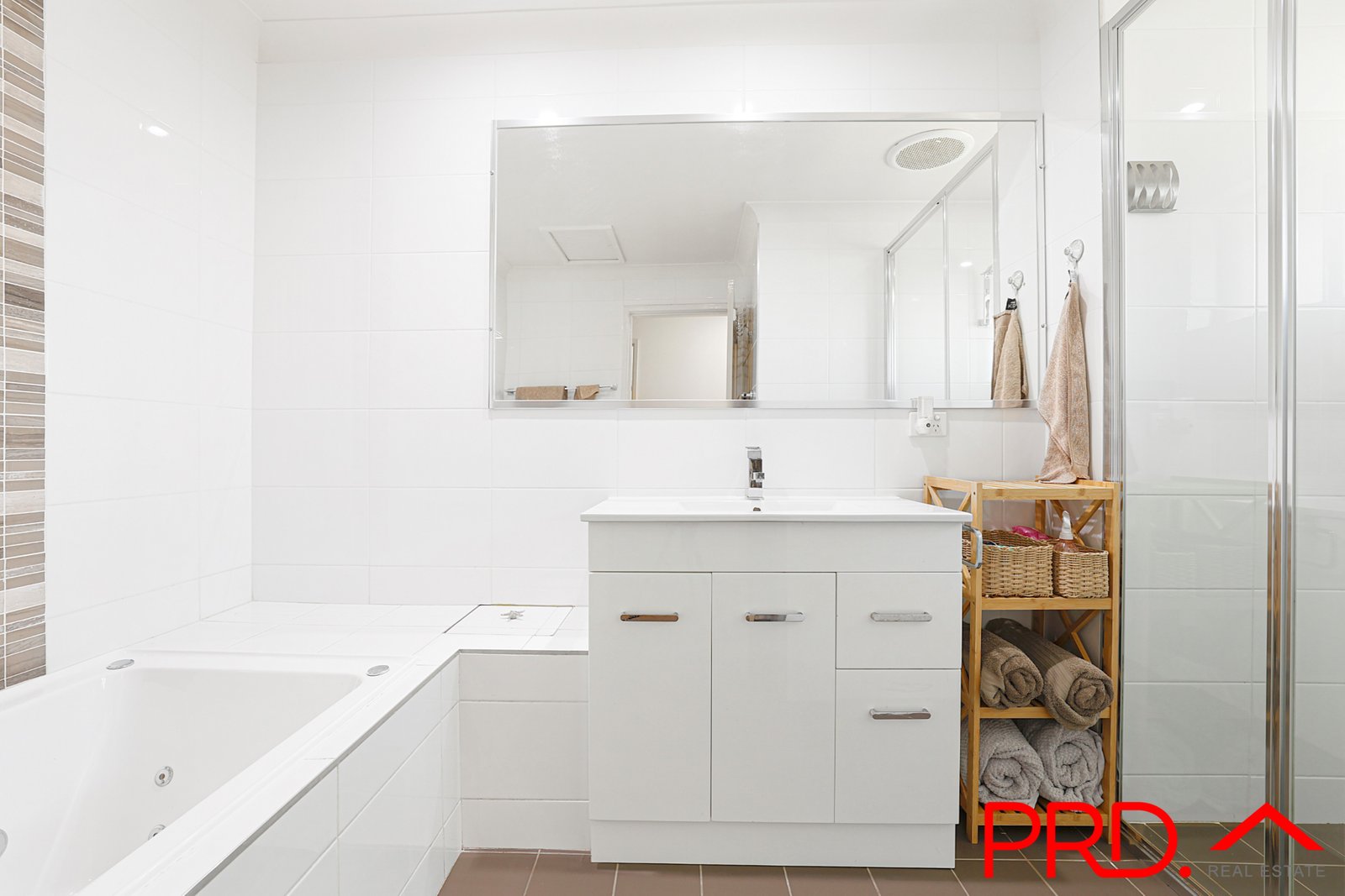 92 Kent Street TAMWORTH 11