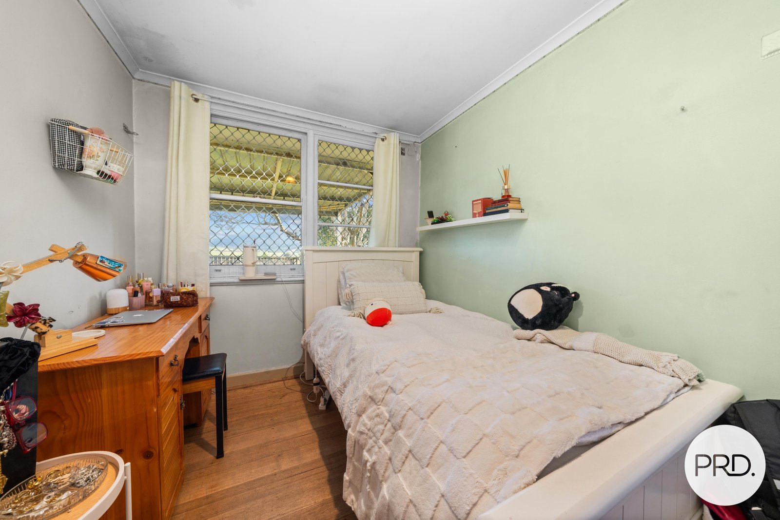 92 Kilderry Road HAYES 13