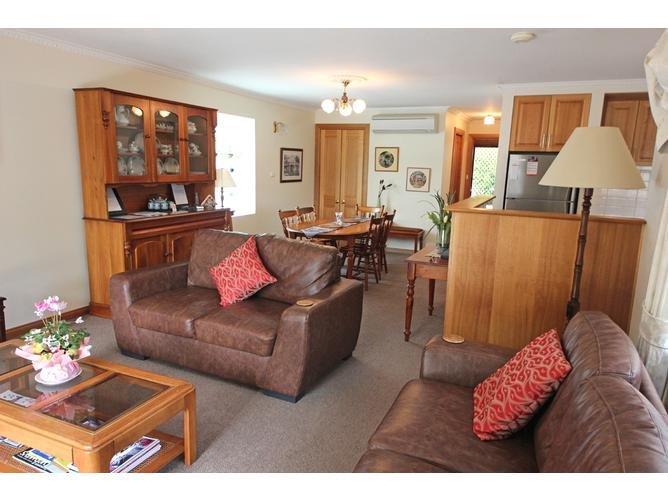 92 Lansdowne Crescent WEST HOBART 5