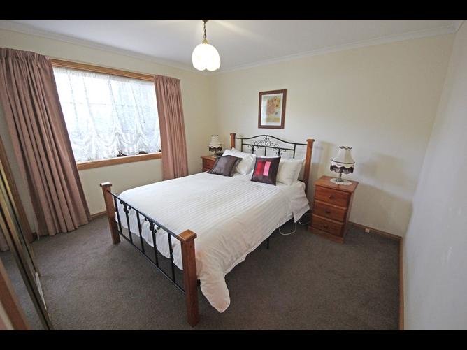 92 Lansdowne Crescent WEST HOBART 9