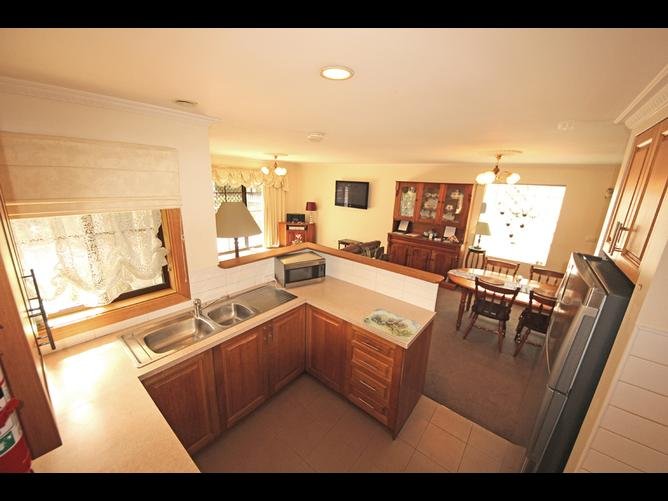 92 Lansdowne Crescent WEST HOBART 14