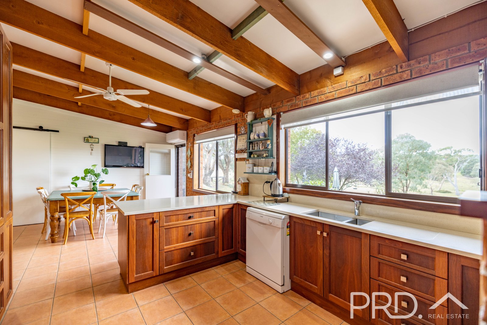 92 Lowthers Lane MUNDONGO 8