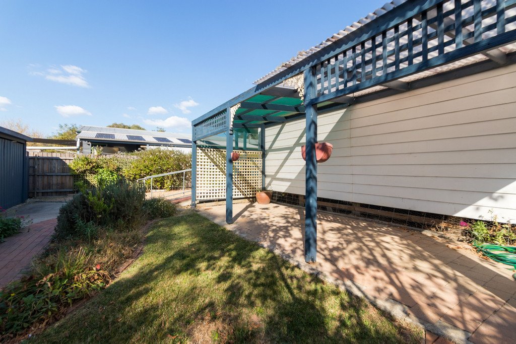 92 Malbon Street BUNGENDORE 11