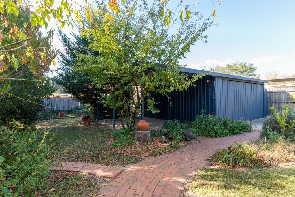 92 Malbon Street BUNGENDORE 12
