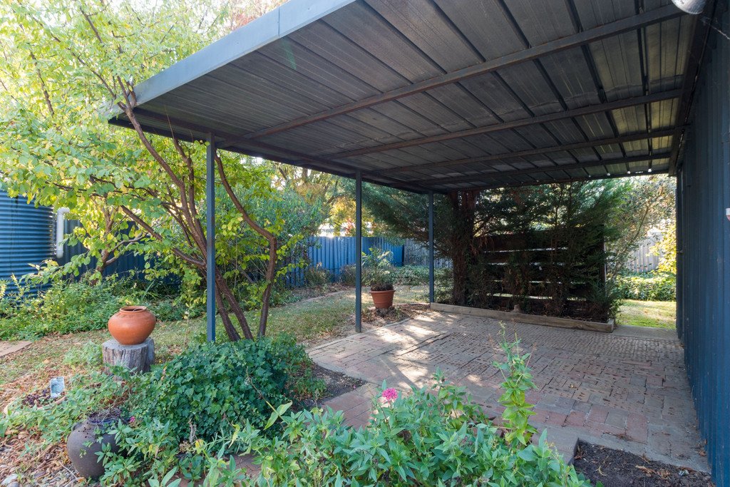 92 Malbon Street BUNGENDORE 13