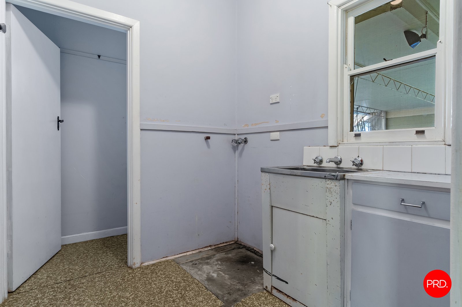 92 Neale Street KENNINGTON 12