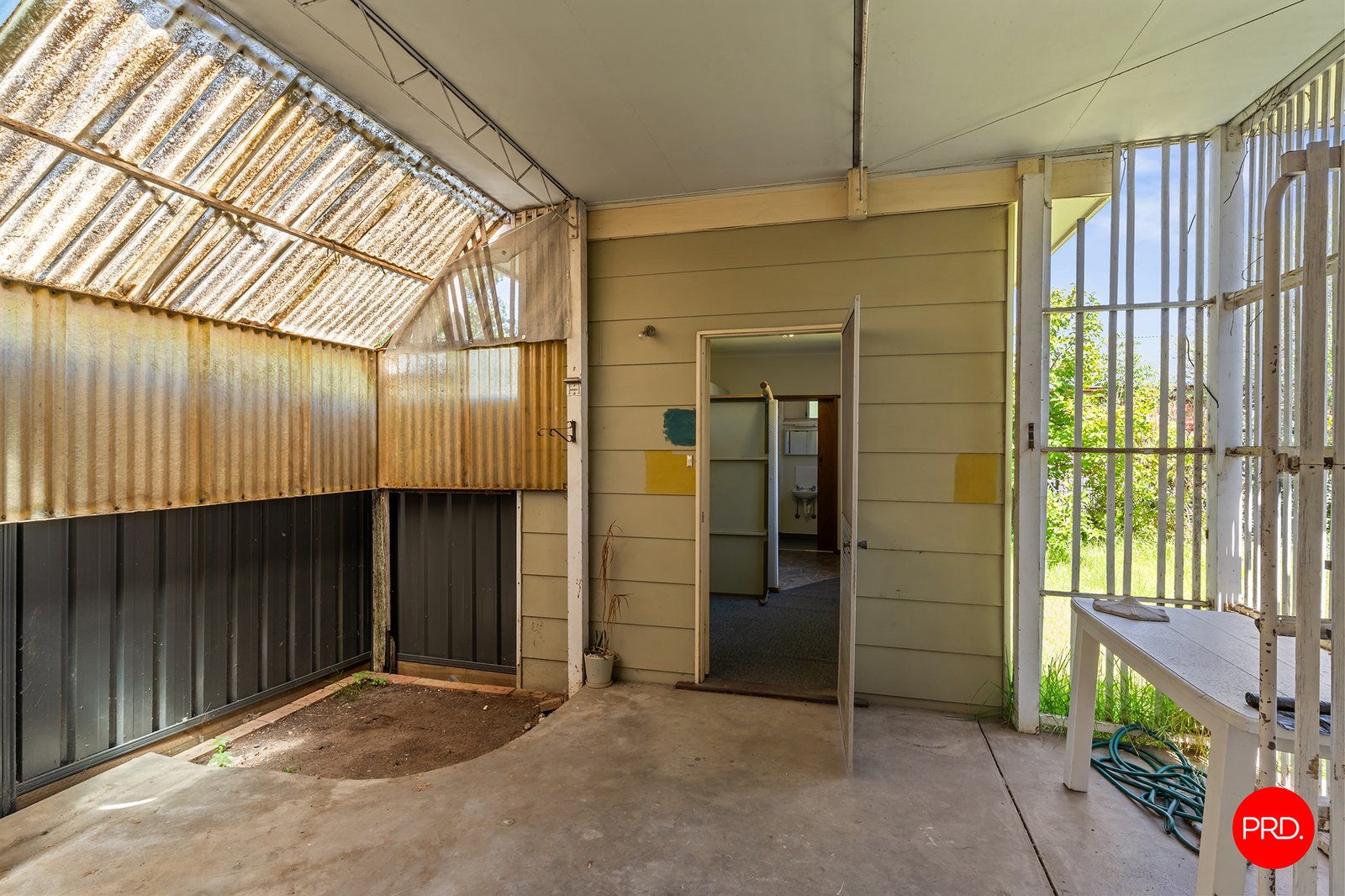 92 Neale Street KENNINGTON 14