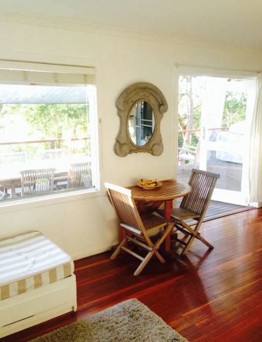 92 Ocean Parade BURLEIGH HEADS 5