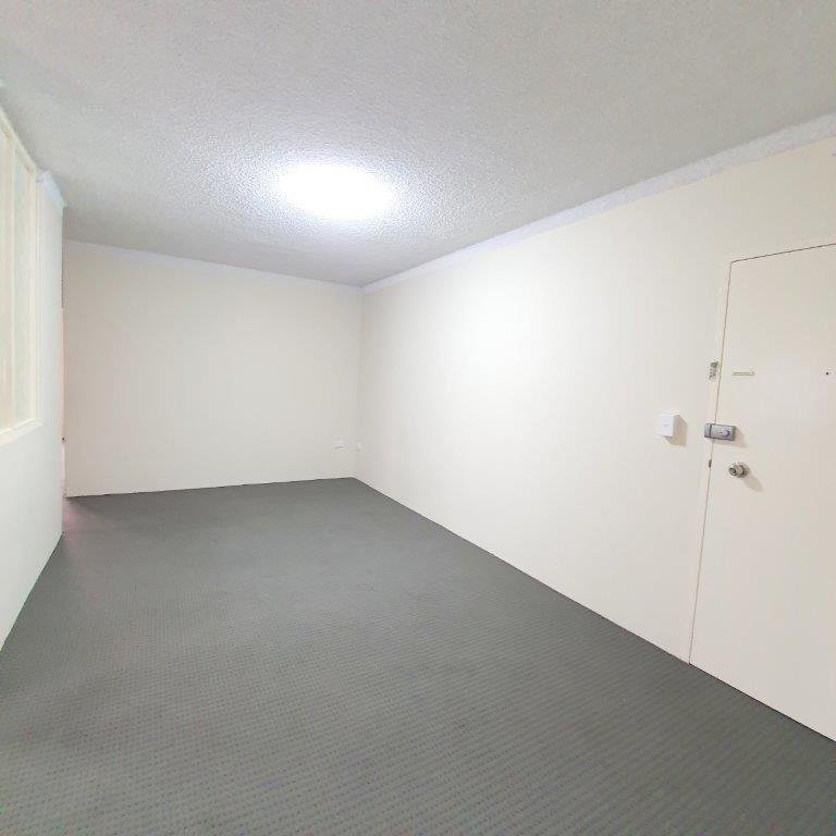 9/2 Olive Street LIVERPOOL 6