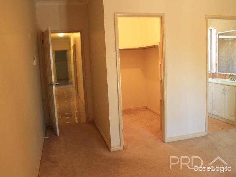 92 Radley Drive BAYNTON 9