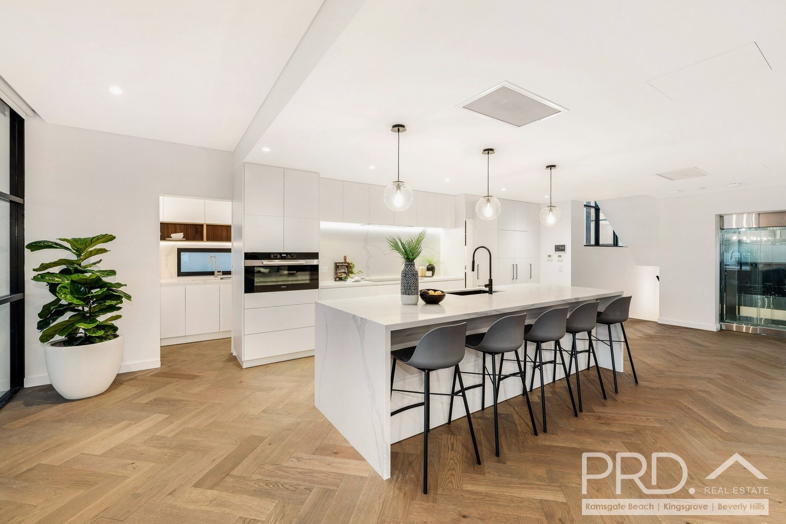 92 Remly Street ROSELANDS 6