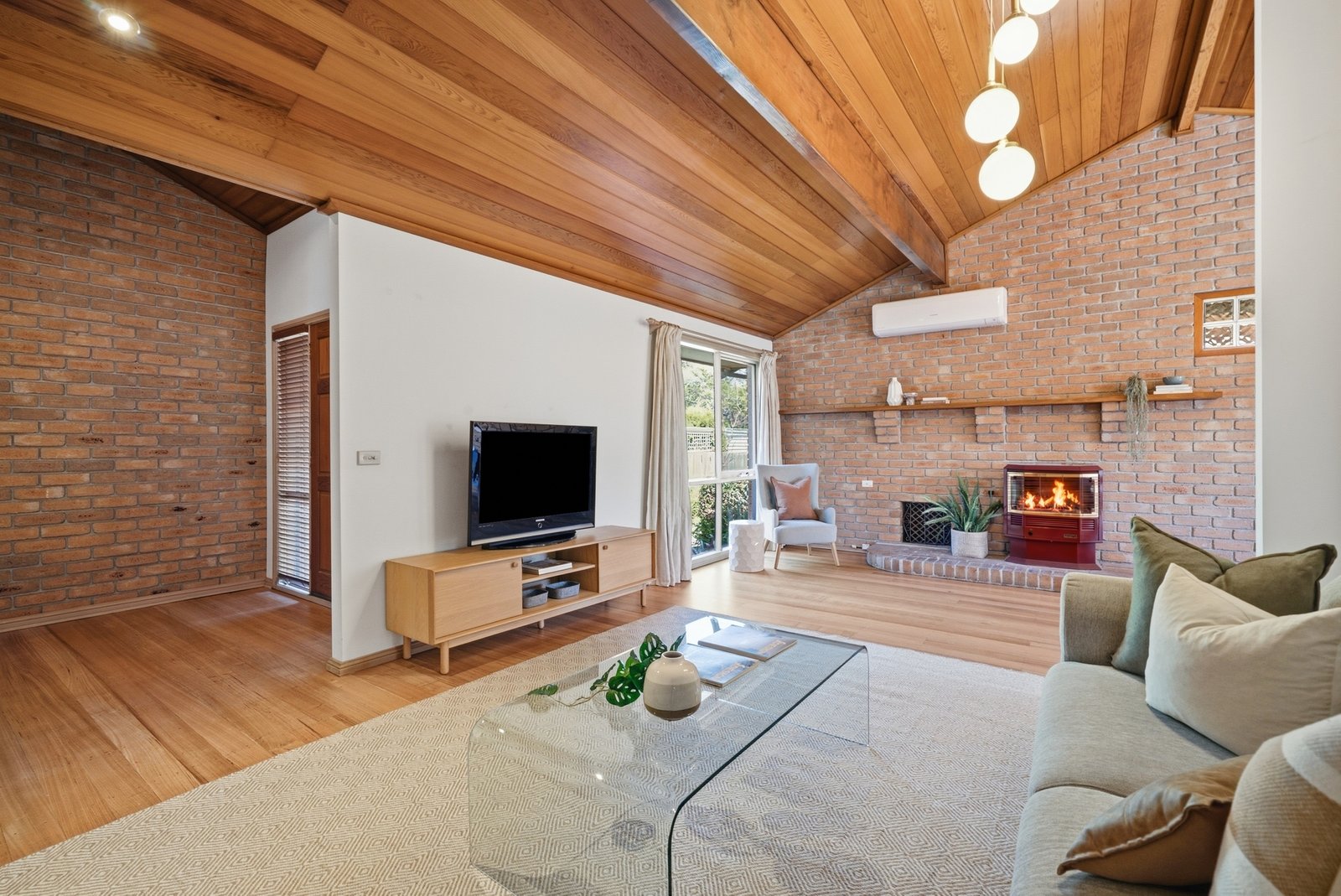 Gallery: 92 Scott Street
