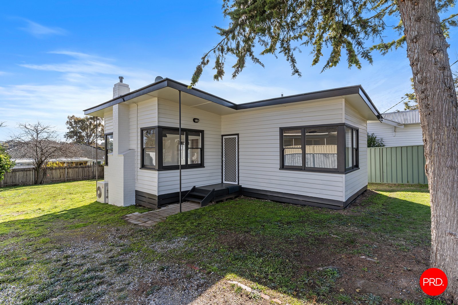 92 Somerville Street FLORA HILL 1