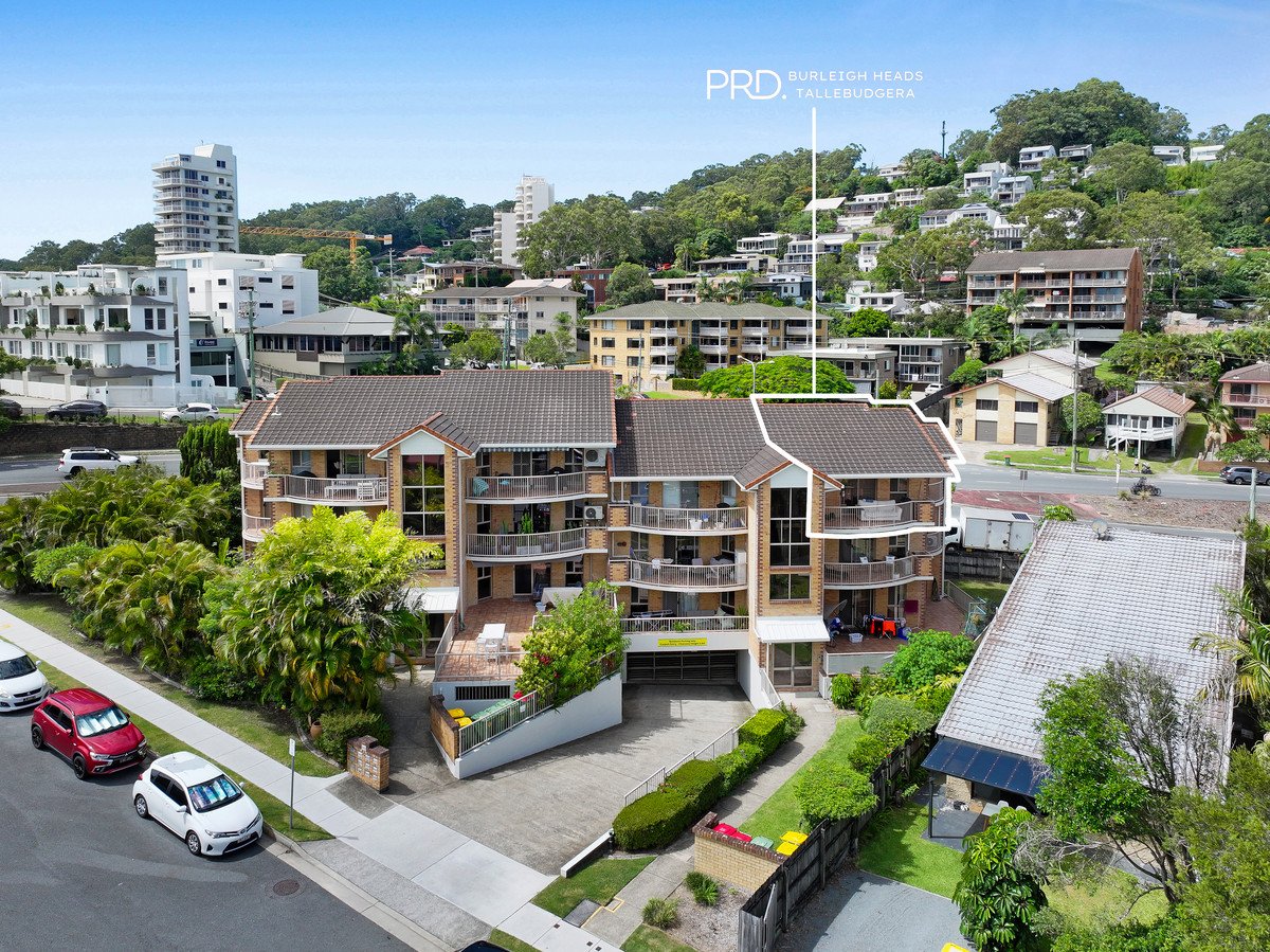 9/2 Stephens Street BURLEIGH HEADS 2