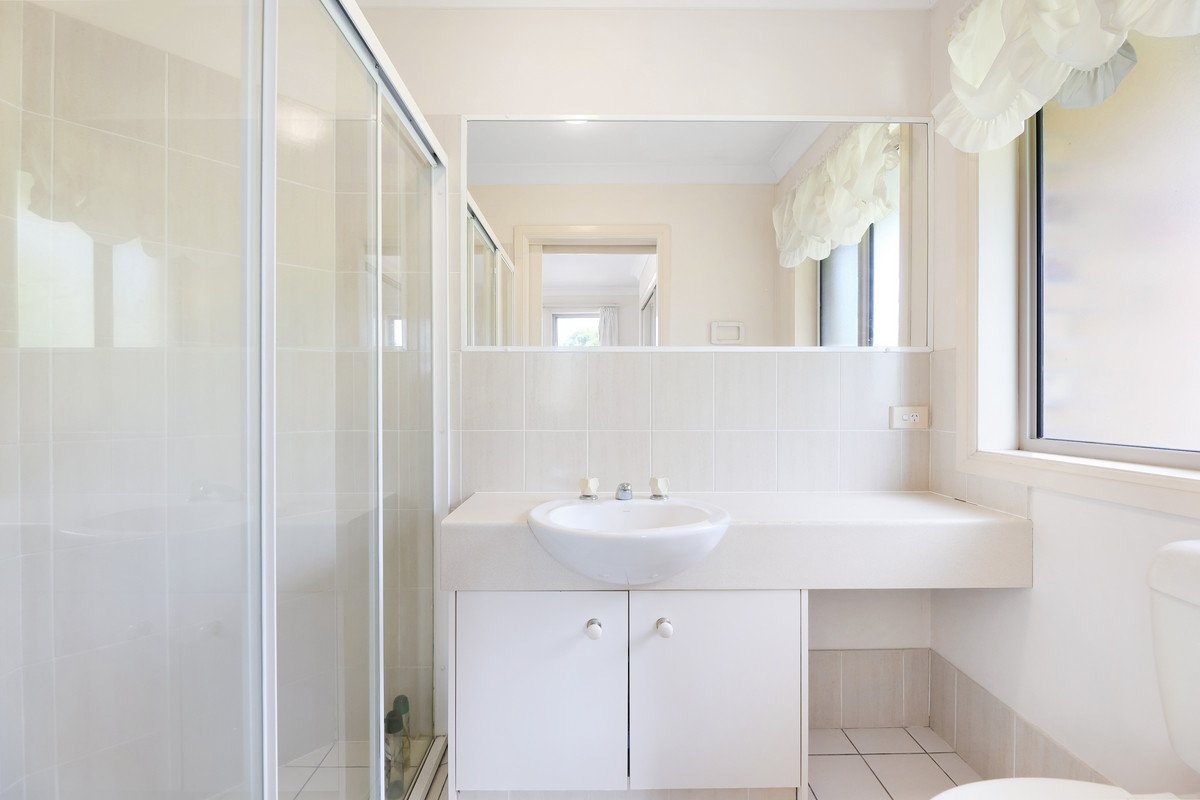 9/2 Stephens Street BURLEIGH HEADS 13