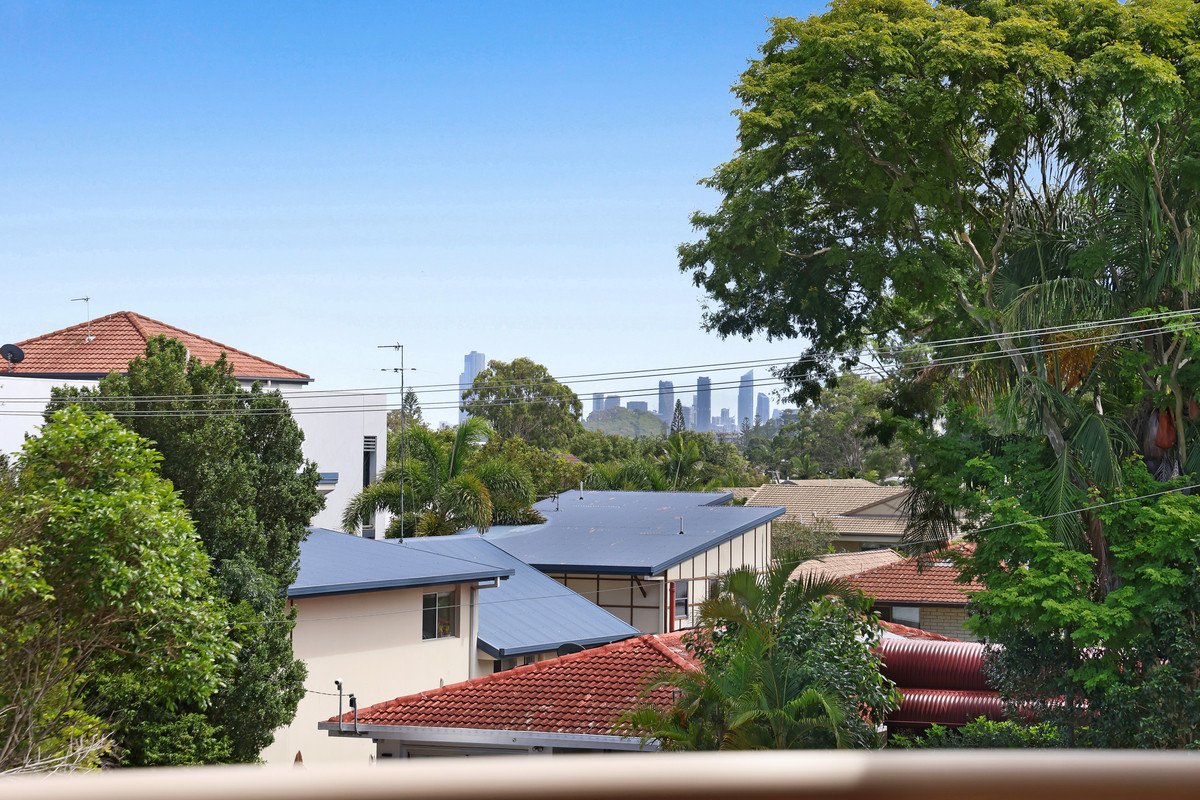 9/2 Stephens Street BURLEIGH HEADS 17