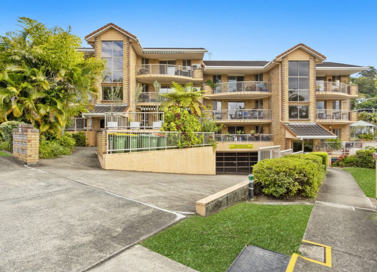 9/2 Stephens Street BURLEIGH HEADS 1