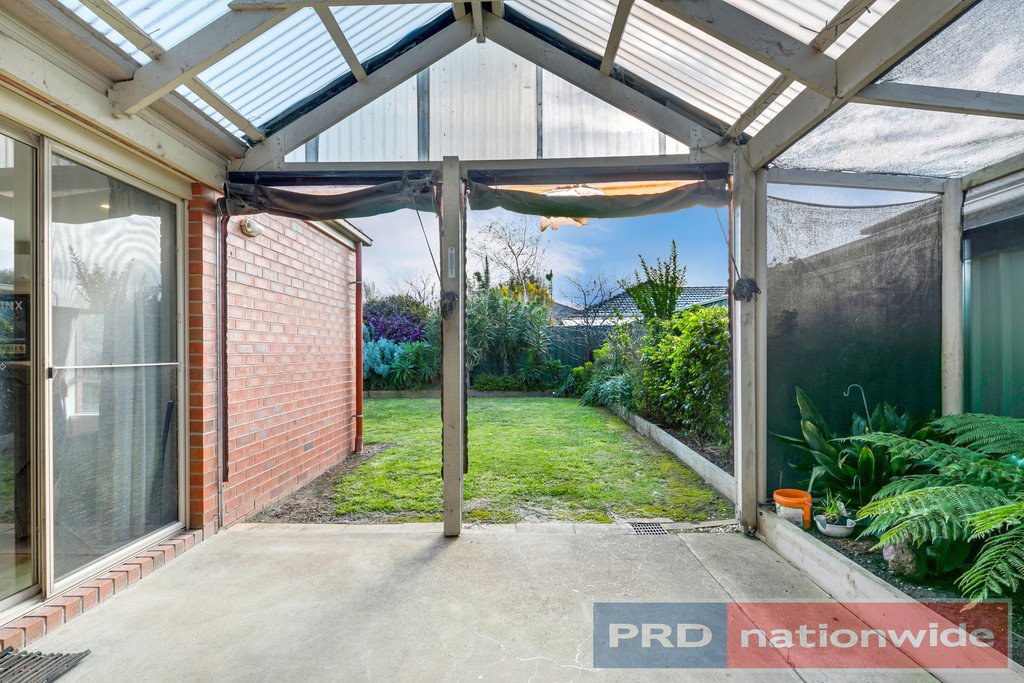 92 Stirling Drive LAKE GARDENS 13