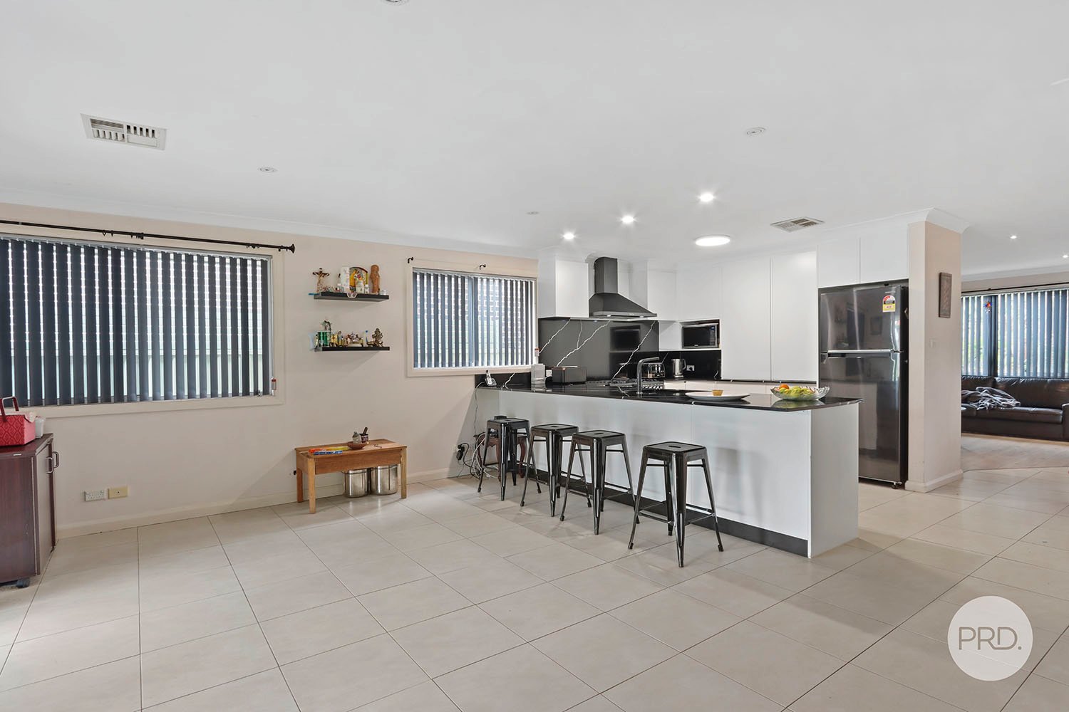 92 Telopea Avenue CARINGBAH SOUTH 3