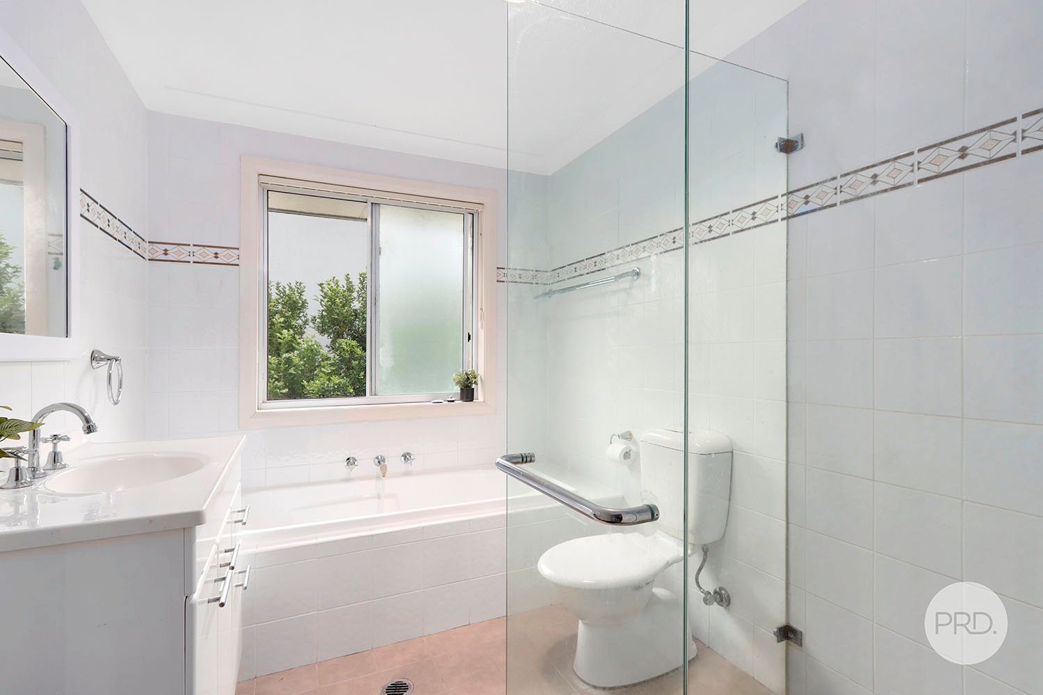 92 Telopea Avenue CARINGBAH SOUTH 5
