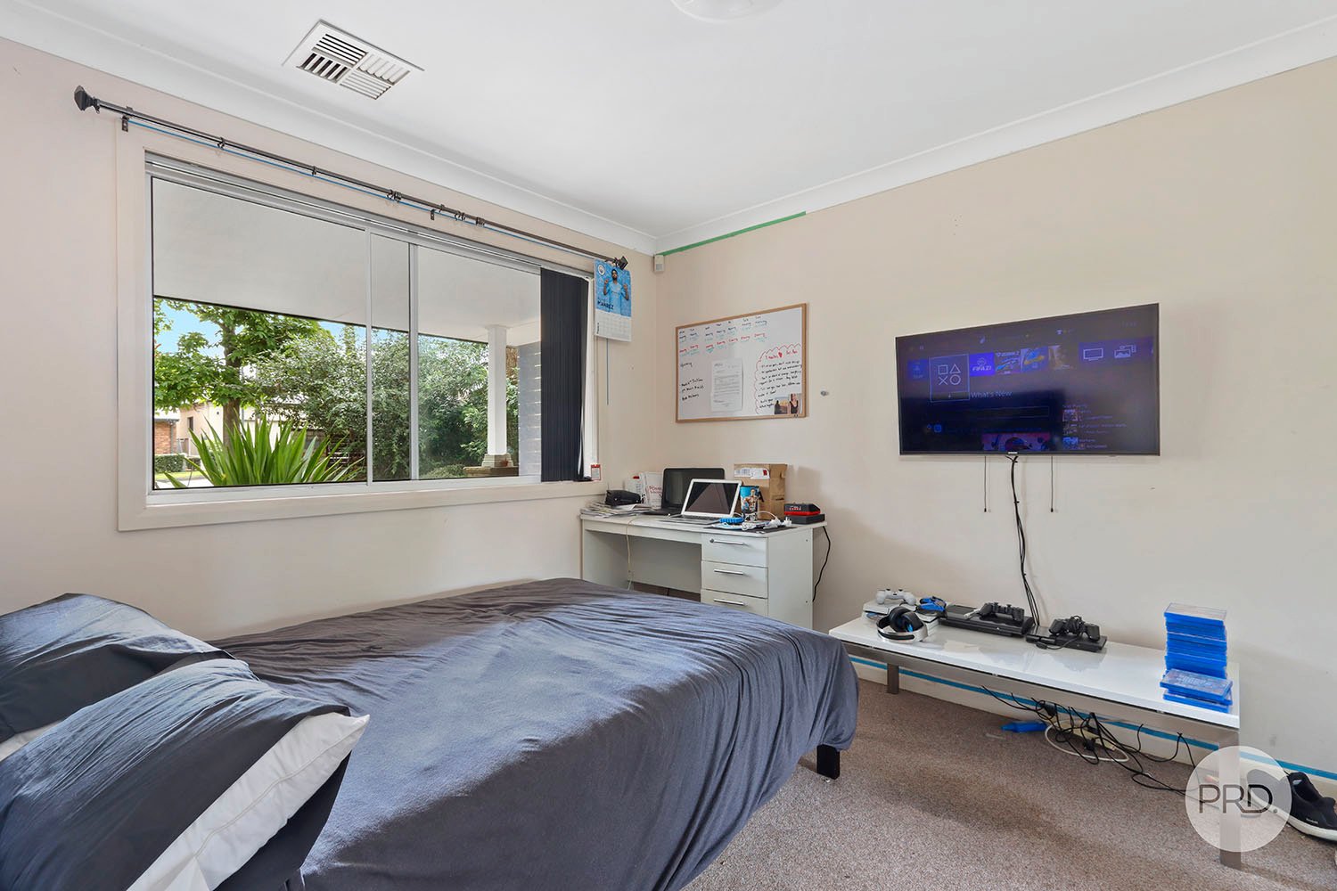 92 Telopea Avenue CARINGBAH SOUTH 8