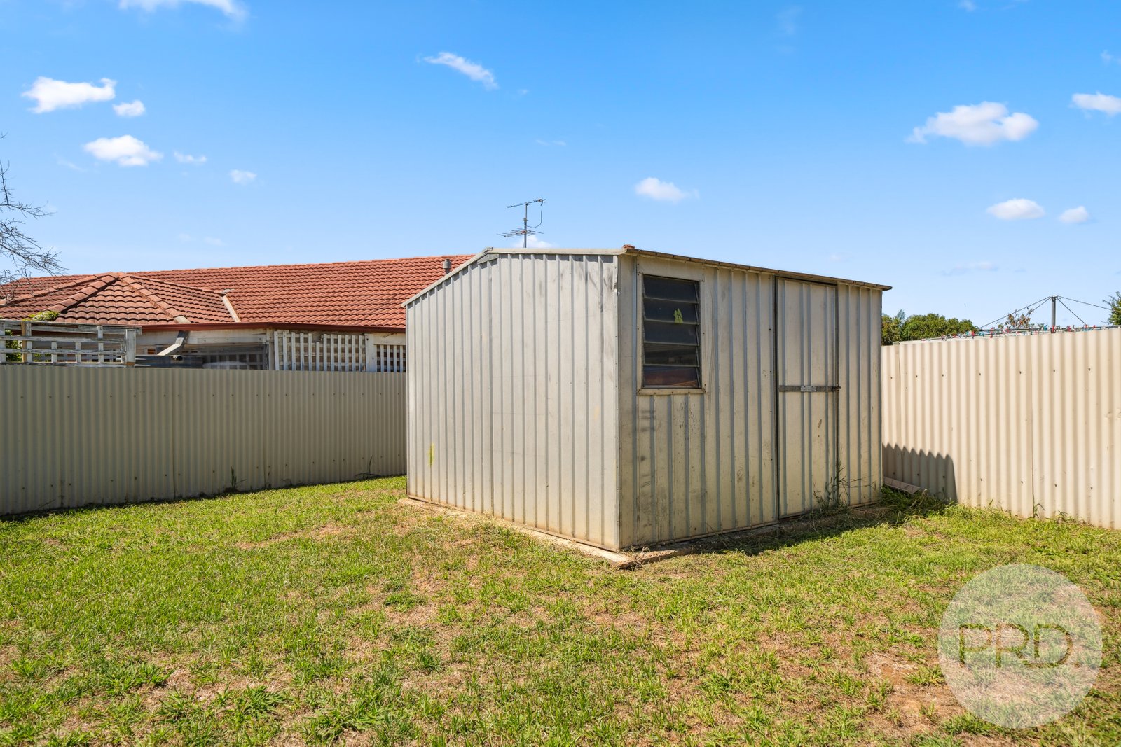 92 Undurra Drive GLENFIELD PARK 13