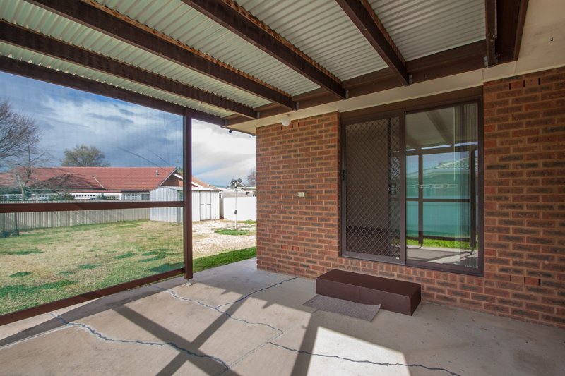 92 Undurra Drive GLENFIELD PARK 9