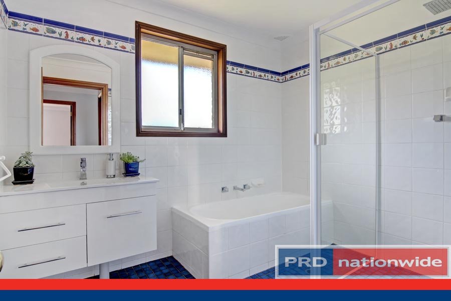 92 Waratah Street (Enter opp. Boorara Ave) Street OATLEY 6