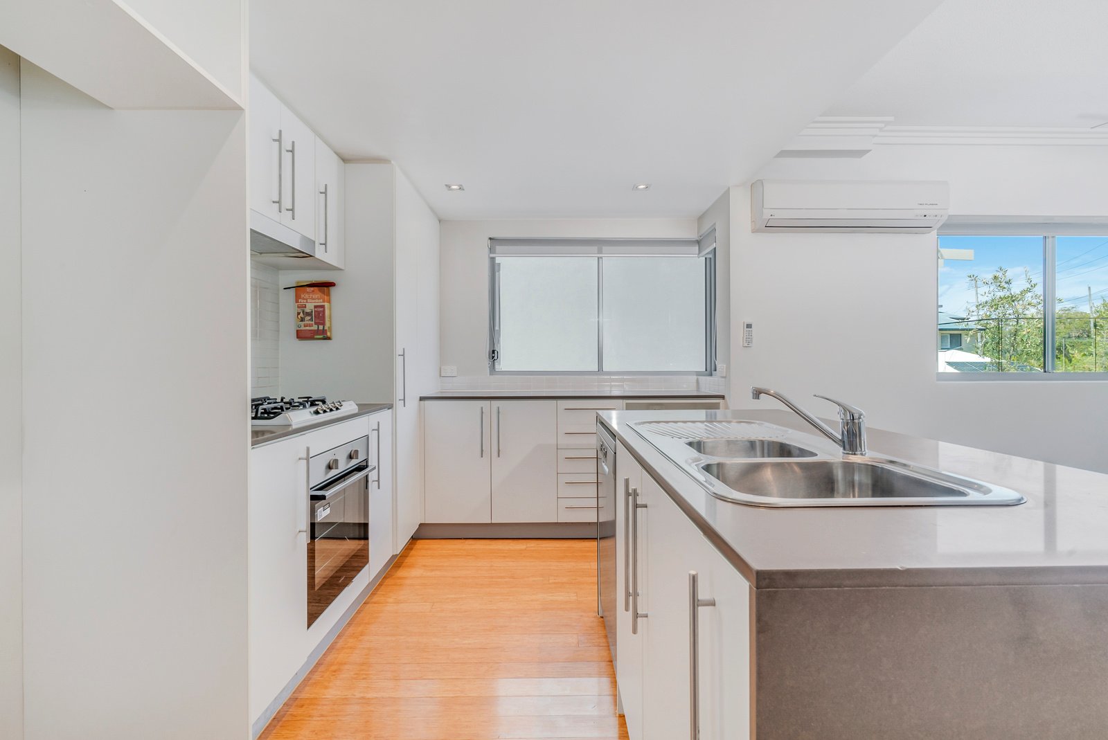 9/20-22 Thomson Street TWEED HEADS 2