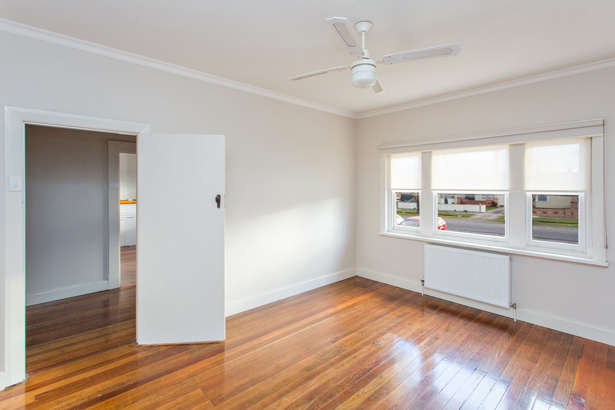 Gallery: 920 Armstrong Street North