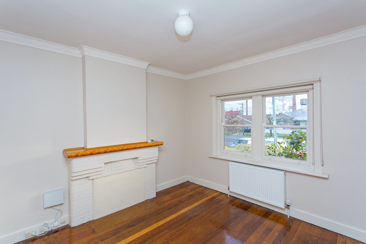Gallery: 920 Armstrong Street North
