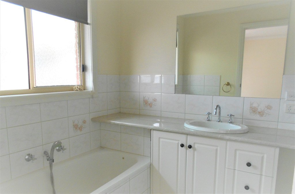 920 Karadoc Avenue IRYMPLE 5