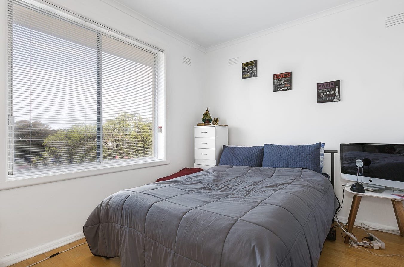 Gallery: 9/21 Bellairs Avenue