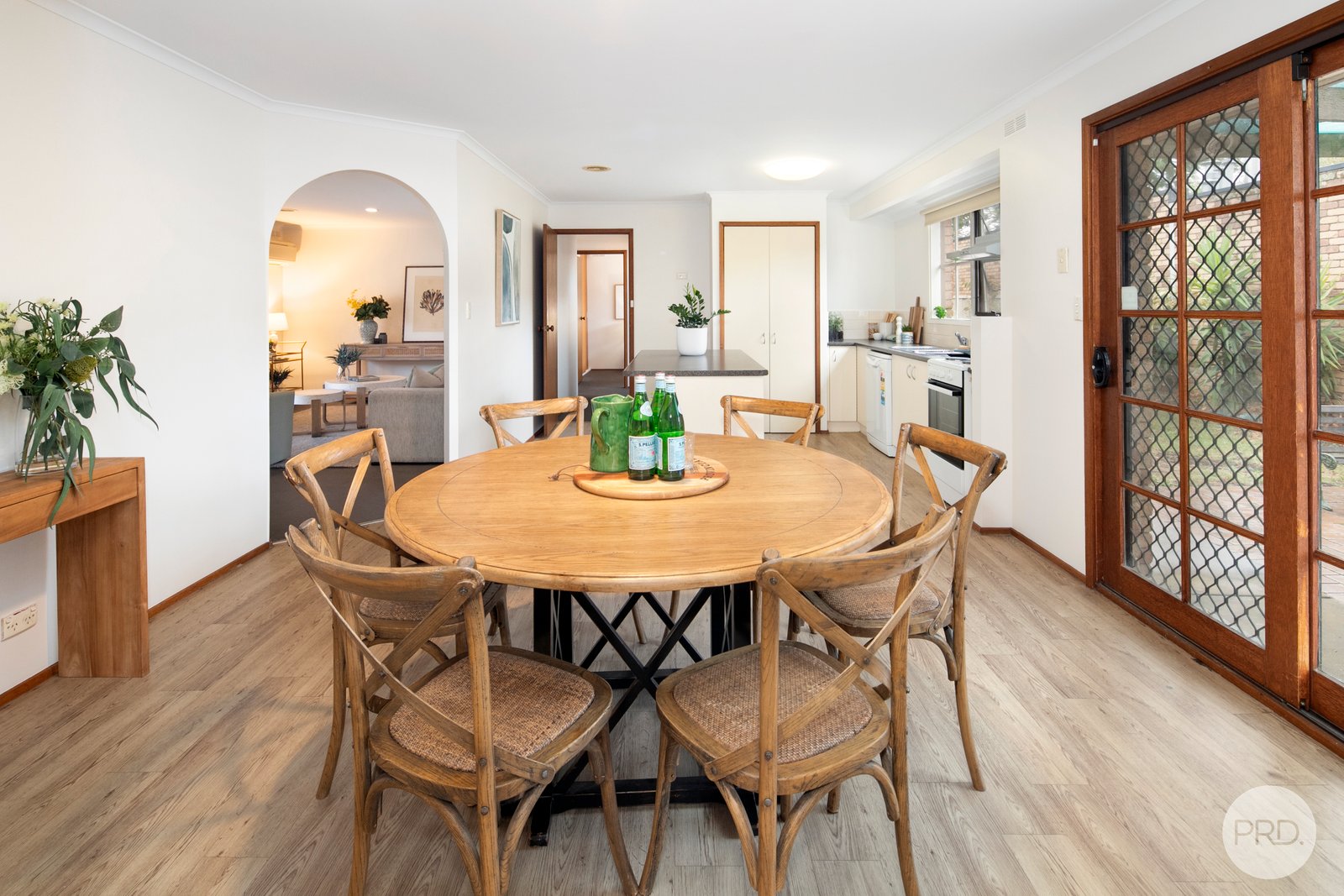 921 Macarthur Street LAKE WENDOUREE 4