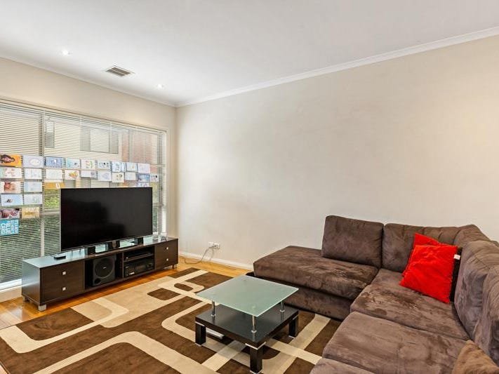 Gallery: 9/21 Waratah Street