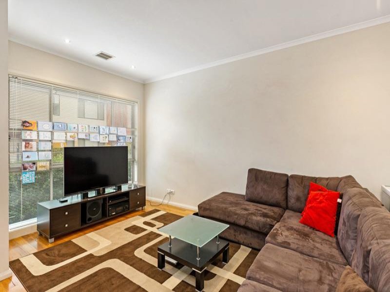 Gallery: 9/21 Waratah Street